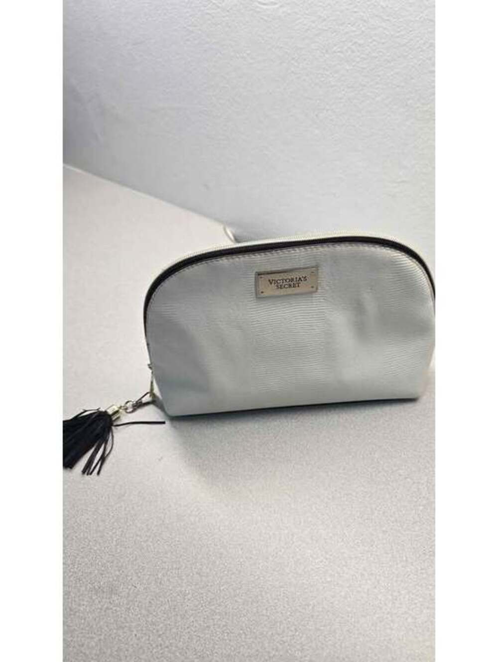 Victoria’s Secret White Cosmetic Bag Makeup Pouch Tassel